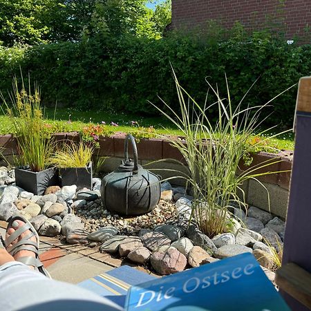 Segelund - Zeit Fuer Uns- Ruhige Und Sonnige Ferienwohnung Mit Terrasse Und Garten Nahe Strand Und Ostsee Schonhagen  Luaran gambar