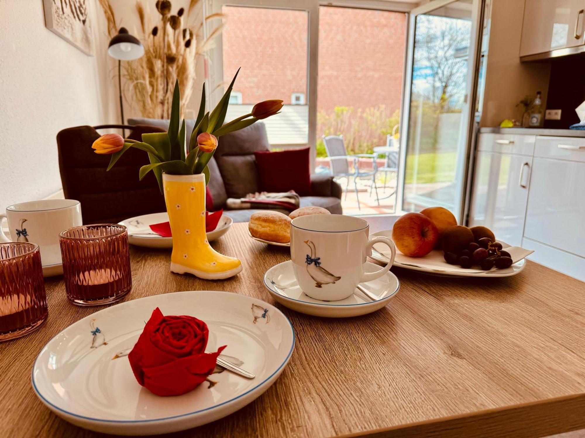 Segelund - Zeit Fuer Uns- Ruhige Und Sonnige Ferienwohnung Mit Terrasse Und Garten Nahe Strand Und Ostsee Schonhagen  Luaran gambar