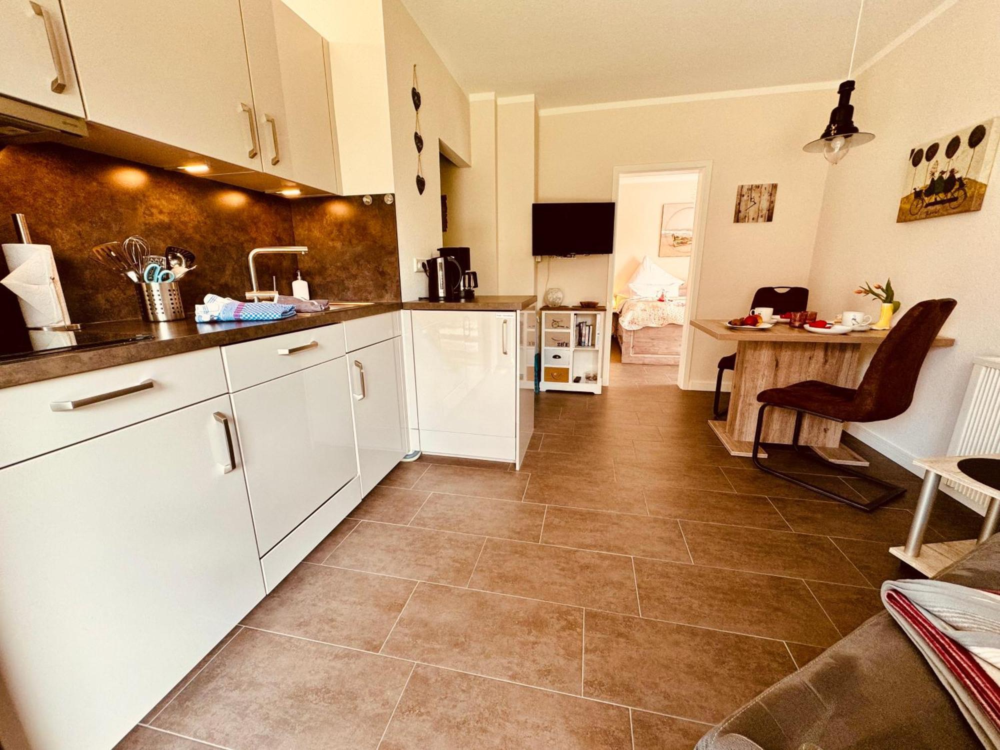 Segelund - Zeit Fuer Uns- Ruhige Und Sonnige Ferienwohnung Mit Terrasse Und Garten Nahe Strand Und Ostsee Schonhagen  Luaran gambar